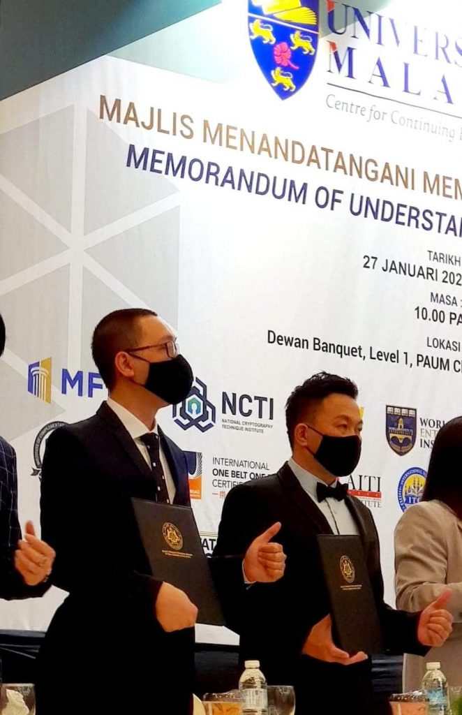 Signing MOU with University Malaya